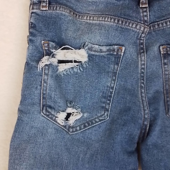 Zara Mid Rise Skinny Jeans Size 2 in Light Wash Denim w/ Distressing - Picture 7 of 13